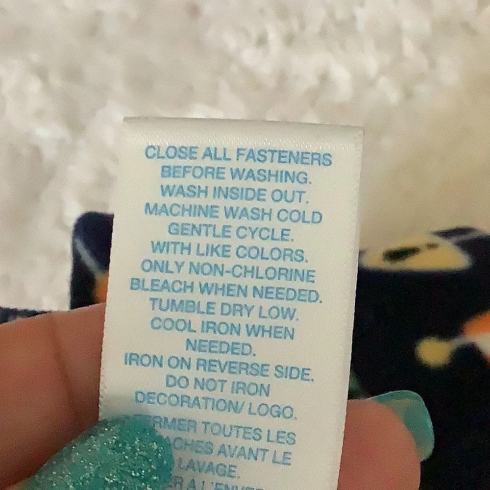 Place one-size zipper outfit with big machines 0-3mo